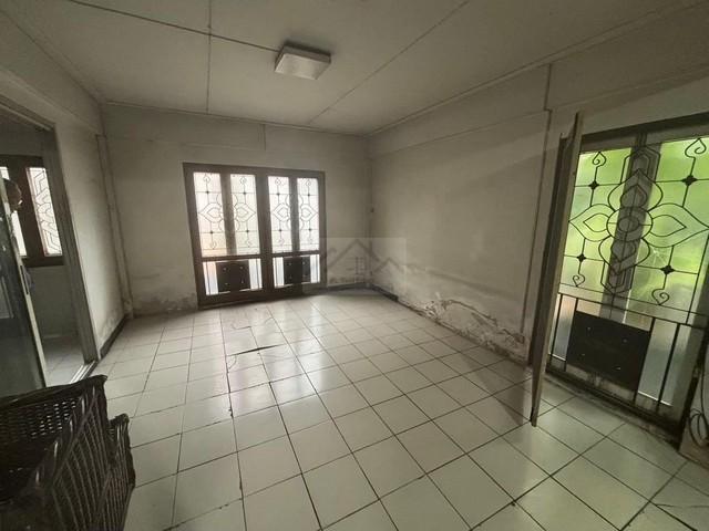 ให้เช่าบ้านเดี่ยว 2 ชั้น 150 ตรว. ซอยเอกมัย 28 เหมาะทำHome Office , Clinic หรือ air bnb