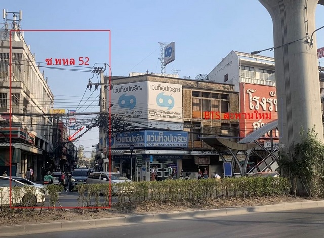 รพ.ภูมิพลอดุลยเดช 1.7 กม.BTS สะพานใหม่400 ม.ให้เช่าอาคารพาณิชย์ 2.5 ชั้น 3 นอน 1 น้ำ 160 ตร.ม. 18 ตร.วา.ทำเลดี ติดถนน ม.เกริก 2.8 กม.