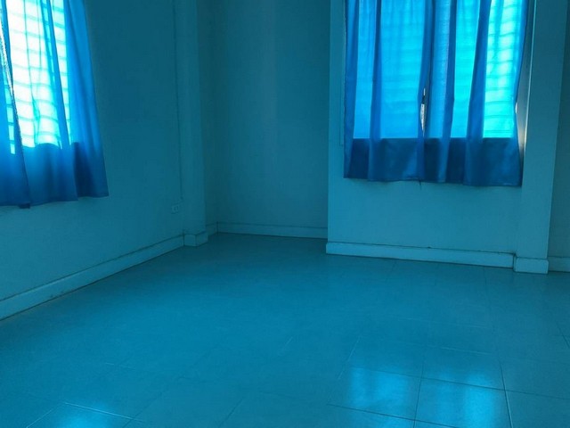 บ้านเอื้ออาทรสูงเนินสาขา 2 หนองบอน บ้านเดี่ยว 2 ชั้น เนื้อที่ 25 7/10ตรว พื้นที่ใช้สอย 42 ตรม ราคา980,000