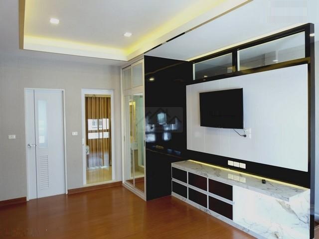 KL0113 ขาย อาคารพาณิชย์ ใกล้ศาลากลางจังหวัดชลบุรี ขนาด 178 ตร.วา พื้นที่ใช้สอย 1,200 ตรม. 5ชั้น