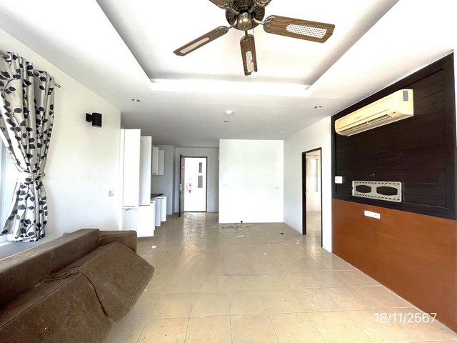 ขายคอนโดโครงการ สยาม พาราไดซ์ คอนโดมิเนียม ถ.บุณย์กัญจนา ต.หนองปรือ อ.บางละมุง ชลบุรี