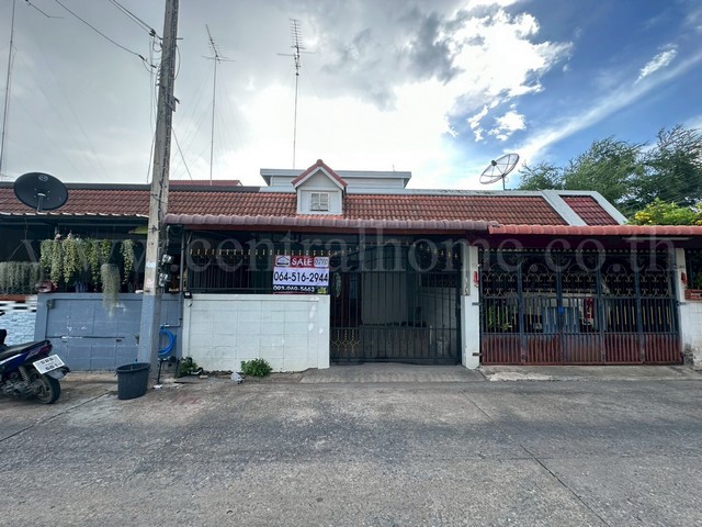 ทาวน์เฮ้าส์ ถนนบ้านปากแรต บ้านโป่ง - ราชบุรี บิ้วท์อินใหม่ ราคาถูก