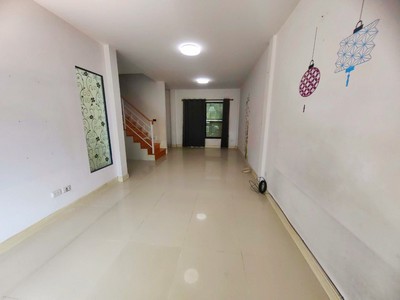 ทาวน์โฮม รามคำแหง เดอะวิลล่า รามคำแหง174 บ้านเปล่า ต่อเติมครัว พร้อมอยู่    ใกล้ทางด่วนมอเตอร์เวย์ รถไฟฟ้าสายสีส้ม สนามบินสุวรรณภูมิ