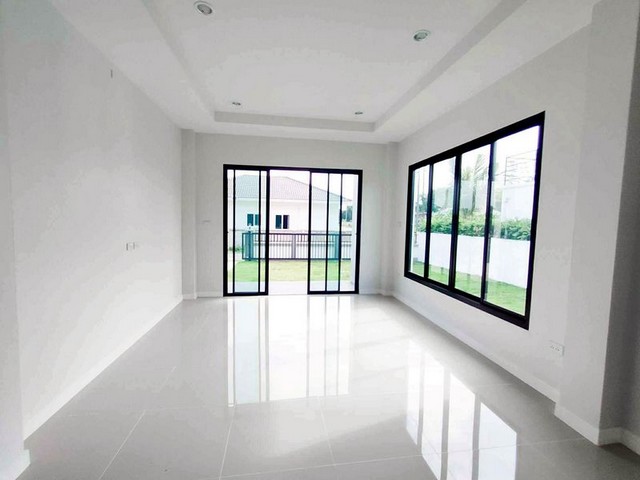 บ้านสร้างใหม่ 2 ชั้น บ้านสวย วิวทุ่งนา วิวเขา น้ำไม่ท่วม สันทราย