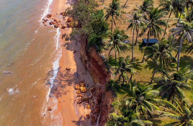 เช่าหรือซื้อยังไงก็คุ้ม ขายที่ดิน 4 ไร่ๆละ 2.8-3.5ล้านบาท ค่าใช้จ่ายในการโอน 50/50