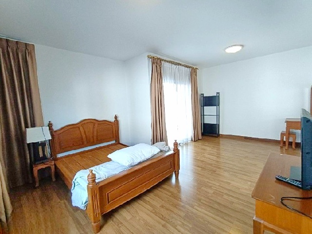 รร.เปรมฤทัย ลำลูกกา 500 ม. ถูกที่สุดในโลก ลำลูกกาคลอง6 ให้เช่าบ้านฟ้า 2 ชั้น  ปิยรมย์ พร้อมเฟอร์ฯ  3 นอน 2 น้ำ 38 ตร.วา.152 ตร.ม.