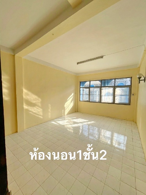 สุขสวัสดิ์15-21 BTSตลาดพลู 4.1 กม. อาคาร3 ชั้น 19 ตร.วา.230 ตร.ม.6 นอน 1 น้ำ ม.เทคโนโลยีพระจอมเกล้าธนบุรี 3.4 กม.แหล่งชุมชน ช็อปปิ้ง