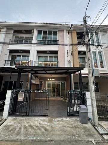 ให้เช่าบ้าน เฟอร์ครบ พร้อมเครื่องใช้ไฟฟ้า ทาวน์โฮม 3ชั้น ใกล้ BTSวุฒากาศ บ้านกลางเมือง เอสเซ้นส์ สาทร - ตากสิน 2