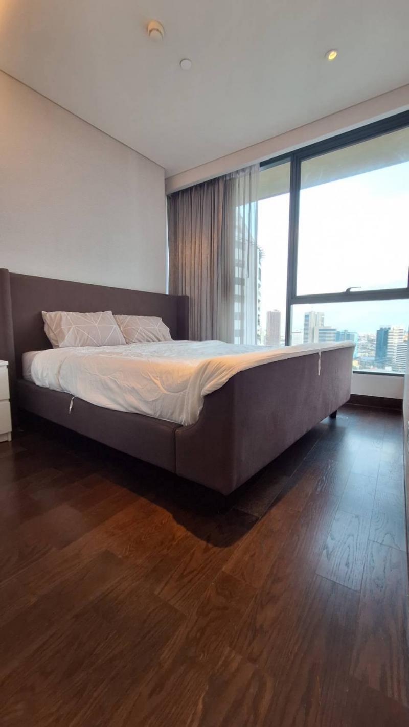 The Lumpini 24 spacious private comfortable 23rd floor BTS Phrom Phong