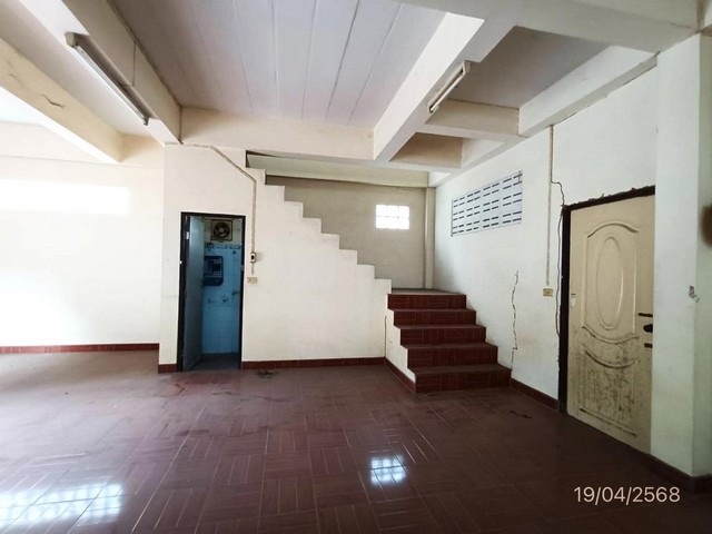 ขายบ้านเดี่ยว ถนน เครือสหพัฒน์ ตำบล บึง อำเภอ ศรีราชา จังหวัด ชลบุรี