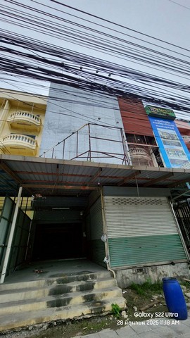 โกดัง ตึก2+2 คูหา  ชนกัน 2คูหา ทรงยาว  ทำร้านอาหารใหญ่  โกดังเก็บของใหญ่