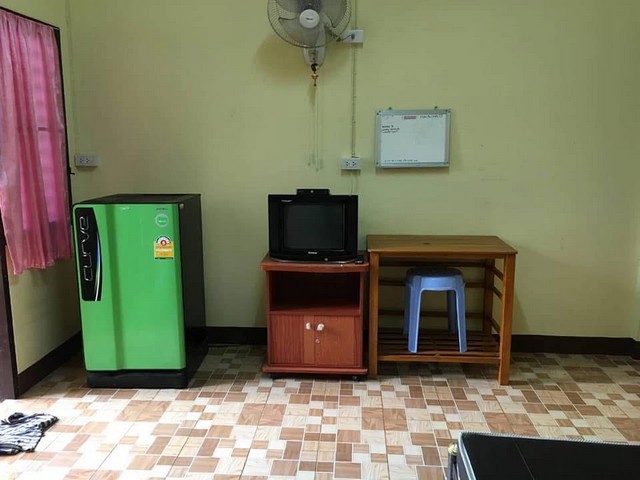 ขายด่วนหอพัก หน้า ม.ราชภัฎลำปาง เข้าซอย 11 ตำบลชมพู อำเภอเมือง จังหวัดลำปาง