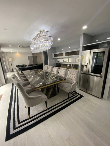 ให้เช่าบ้านเดี่ยว2ชั้น ติดรถไฟฟ้าสถานีหัวหมากเพียง400เมตร   หลังมุม มีสระว่ายน้ำส่วนตัว หมู่บ้านโนเบิล ทารา พัฒนาการ  