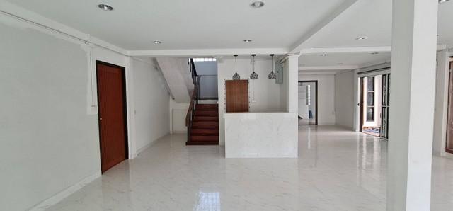 ให้เช่าบ้านเดี่ยว 2 ชั้น 300 ตรม. หมู่บ้านเสนานิเวศน์ ย่านเสนานิคม ประเสริฐมนูญกิจ โชคชัย 4