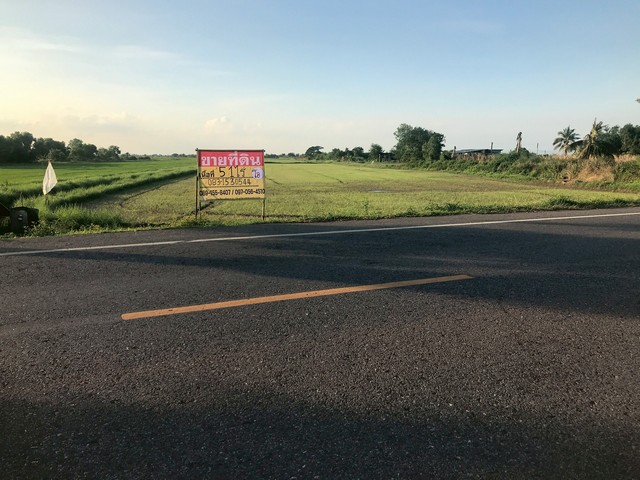 ขายที่นา 51-1-14 ไร่  ติดถนนลำลูกกา-นครนายก  องครักษ์  นครนายก