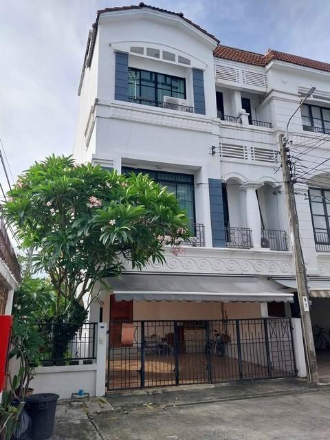ให้เช่าทาวน์โฮม 3 ชั้น 3 ห้องนอน บ้านกลางเมือง ลาดพร้าว-โยธินพัฒนา ใกล้ Central Eastville ซอยประดิษฐ์มนูธรรม 19 ประดิษฐ์มนูธรรม15