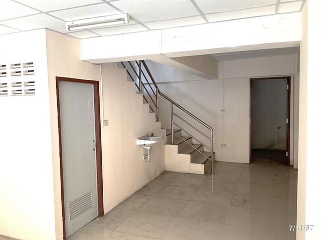 ขายอาคารพาณิชย์ 3 ชั้น ถนนริมน้ำ ต.ท่าประดู่ อ.เมืองระยอง จ.ระยอง