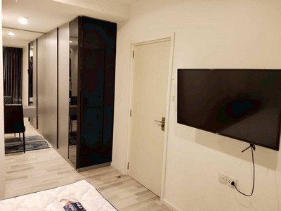 ชั้น 22 คุ้มค่าที่สุด ! ขายคอนโดเดอะคีย์ สาทร-เจริญราษฎร์ 55.25 ตร.ม 2 นอน 2 น้ำ ,ใกล้ทางด่วนศรีรัช 800 ม.