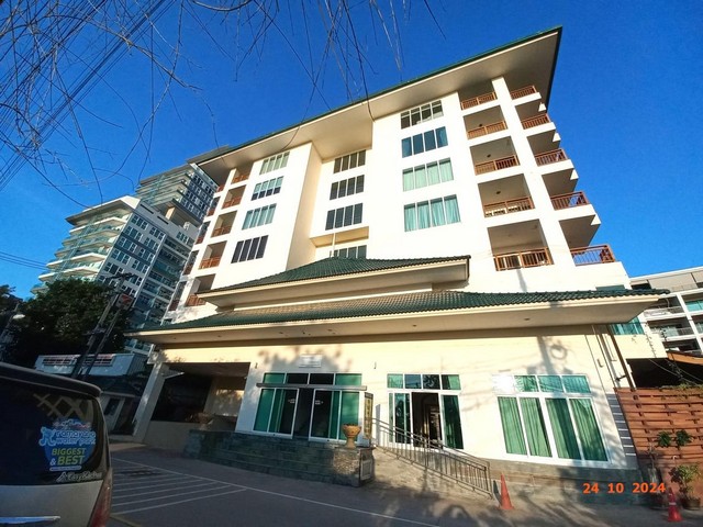 ขายคอนโดโครงการ เอ็มเมอรัลด์ พาเลซ คอนโดมิเนียม ชั้น 1 ซ.เกษตรสิน 9 ถ.เกษตรสิน ต.หนองปรือ อ.บางละมุง จ.ชลบุรี