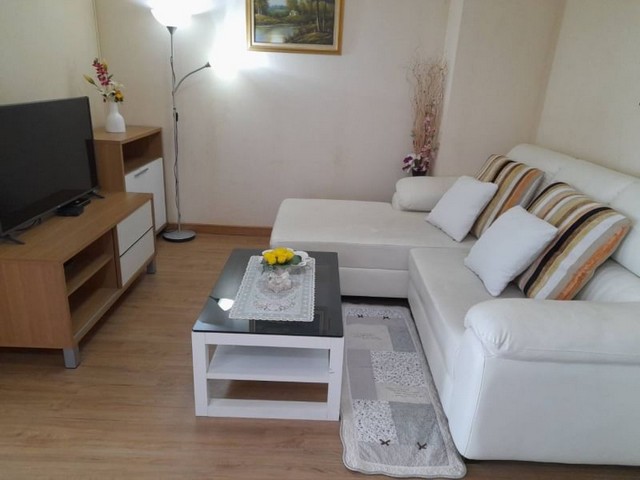 ให้เช่าลัดดาคอนโด วิว ห้องสวย ชั้นสูง ตกแต่งครบ พร้อมเข้าอยู่ FP-C0859 