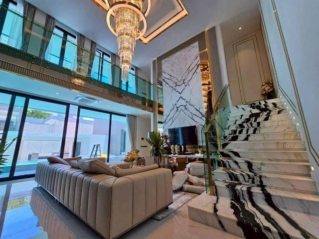 บ้านใหม่เอี่ยม บนทำเลที่ดีที่สุด เพียง 150 เมตรจากทะเลหาดจอมเทียน