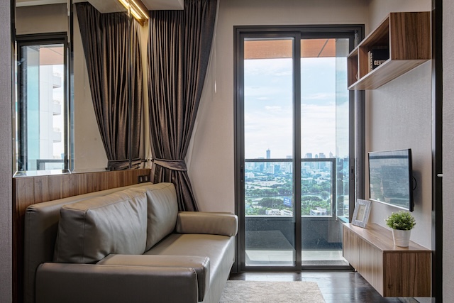 The Lumpini 24 quiet convenient beautiful view 28th floor BTS Phrom Phong