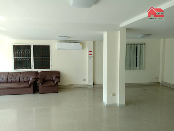 ให้เช่าบ้านเดี่ยว 2 ชั้นเนื้อที่ 120 วา 4 ห้องนอน 4 ห้องน้ำ แอร์ เฟอร์ครบ ถนนสุขุมวิท 103 ซอยอุดมสุข ใกล้เซ็นทรัลบางนา ราคาเช่า 28,000 บ/ด