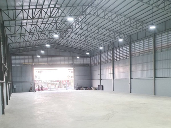 ให้เช่าอาคารคลังสินค้า/โกดัง พื้นที่ใช้สอย 1400 ตร.ม ออฟฟิศ รับน้ำหนักพื้นได้ 6ตัน/ตร.ม ถนน พหลโยธิน 54 เพิ่มสิน ราคาเช่า 230,000 บ/ด  