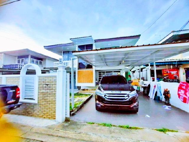 เดอะมอลล์ บางกะปิ 1.5 กม. MRT ลาดพร้าว101 700 ม.ให้เช่าคฤหาสน์ 2 ชั้น 4นอน กว้าง ใหญ่  72ตร.วา. 282ตร.ม. รร.นานาชาติสองภาษาลาดพร้าว 900ม. 