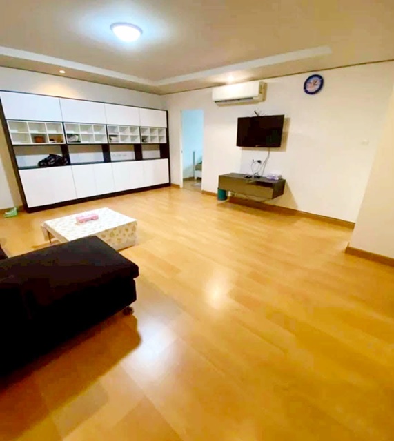 ใหญ่มาก ให้เช่าคอนโดแฮปปี้ รัชดา18  2 นอน MRT ห้วยขวาง 1.3 กม. 2 น้ำ 80 ตร.ม.แยกรัชดา-สุทธิสาร