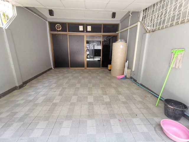 ตลิ่งชัน  7/11 หน้าปากซอย โลตัส เมเจอร์ ซีนีเพล็กซ์Central ปิ่นเกล้า ให้เช่าทาวน์เฮ้าส์ 2 ชั้น 18 ตรว. 2นอน 2น้ำ