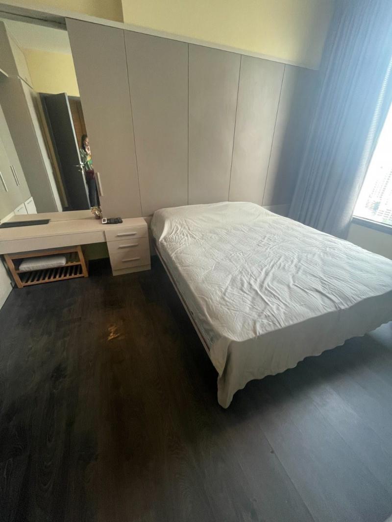 Edge Sukhumvit 23 Private quiet spacious 21st floor BTS Asoke