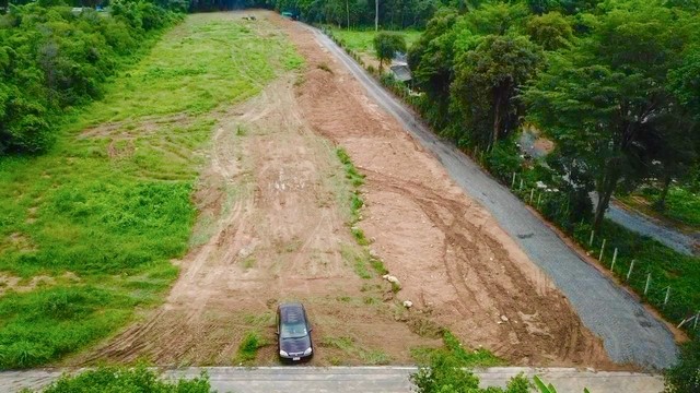 ขายด่วนที่ดินดงละคร อ.เมือง จ.นครนายกแปลงละ 1 ไร่ ถมแล้ว 