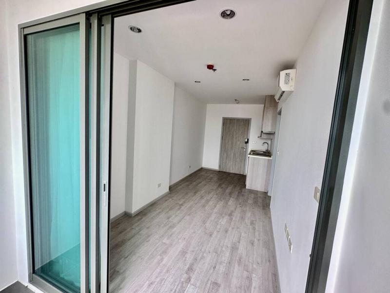 ขายคอนโด Ideo Mobi Charan-Interchange (High Rise 22 ชั้น) ติดถนน ใกล้รถไฟฟ้า 3 สาย การเดินทางสะดวก ห้องสวย สภาพใหม่กริบจากโครงการ