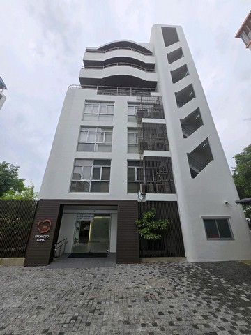 รหัสC6829 ให้เช่าอาคารสำนักงาน 8ชั้น มีลิฟท์ ย่านถนนศรีนคริทร์ สุขุมวิท101/1 ที่จอดรถหลายคัน