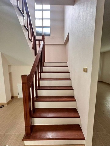 ขายบ้านมือสองชลบุรี บ้านแฝดรีโนเวท ใกล้จตุจักร์ ชลบุรี TP-H1436