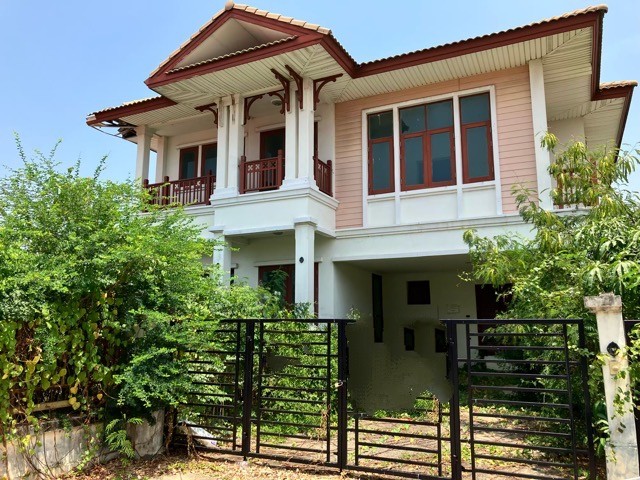 ขายบ้านเดี่ยวหมู่บ้าน ฟ้ากรีนพาร์ค รอยัล ธนบุรีรมย์ ถ.ประชาอุทิศ แขวงทุ่งครุ เขตทุ่งครุ กรุงเทพฯ