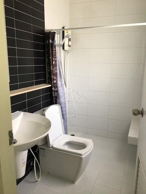 ให้เช่าทาวน์โฮม 3 ชั้น 25 ตรว. หมู่บ้านซิกเนเจอร์ วัชรพล หลังริม ใกล้ตลาดถนอมมิตร