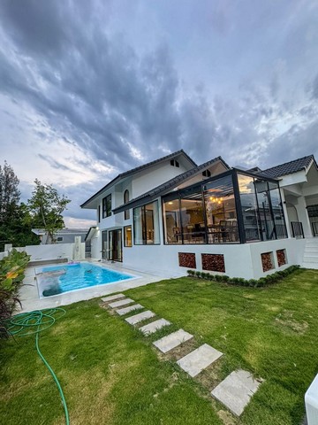 ให้เช่าพูลวิลล่า หลังหัวมุม โล่ง โปร่ง วิวสวย แม่เหียะ