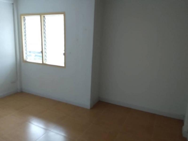 ขายทาวน์เฮ้าส์การเคหะตั้งอยู่ที่ตำบลศรีสุนทร อำเภอถลางจังหวัดภูเก็ต  