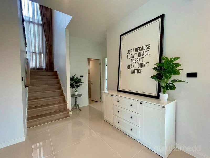 ให้เช่าบ้านเดี่ยว 2 ชั้น บุราสิริ กรุงเทพกรีฑา ที่ดิน 70.9 ตรว 4นอน 4น้ำ เฟอร์นิเจอร์และเครื่องใช้ไฟฟ้าครบครัน - ghd000643R