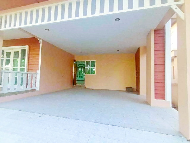 รพ.บางจาก 2.9กม. บ้านเดี่ยว 2ชั้น 60ตร.วา.240ตร.ม.ประชาอุทิศ98 รร.นานาชาติสารสาสน์วิเทศศึกษา 900ม. 4 นอน 2 น้ำ  ตลาดประชาอุทิศ90 700ม.