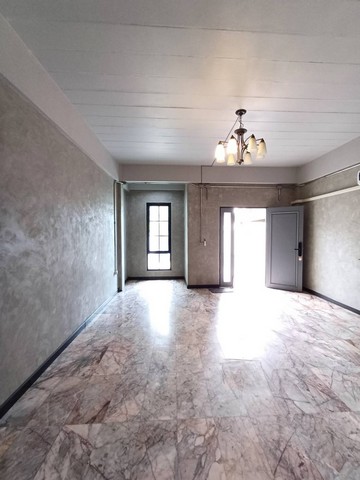 ให้เช่าสำนักงาน3ชั้นย่านลาดพร้าวบางกะปิรามคำแหงซอยลาดพร้าว124ใกล้MRTมหาดไทยท่าเรือมหาดไทย