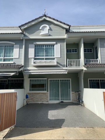 ทาวน์เฮาส์ Villaggio รังสิตคลอง3 ถนนชลมาร์คพิจารณ์ ลาดสวาย ลำลูกกา ปทุมธานี