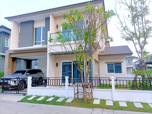 แม็กซ์แวลู ประชาอุทิศ 1.7 กม.เซนโทร ประชาอุทิศ 90  ให้เช่าคฤหาสน์ บ้านเดี่ยว 2 ชั้น 4นอน 50 ตร.วา. 200 ตร.ม.