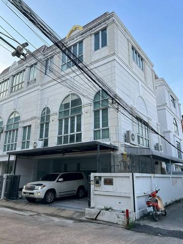 ให้เช่าโฮมออฟฟิต 4 ชั้น 240 ตรม. โครงการเดอะพาร์ค ลาดพร้าว-วังหิน 76 หลังมุม ใกล้ MRT โชคชัย