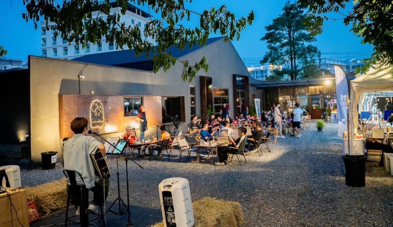 เซ้งร้านเหล้า นั่งชิว ใกล้มหาลัยธรรมศาสตร์รังสิต และ ม.กรุงเทพ ราคาดี ร้านสวยมาก