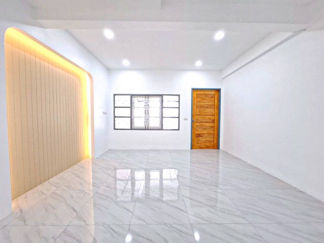 บ้านมินิมอล 2 ชั้น ใกล้มาบตาพุด ห้วยโป่ง ผ่อนเพียงเดือนละ 4500 บาท