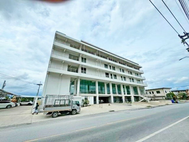 อาคารสำนักงานใหม่เอี่ยม 5 ชั้น 300 ตร.วา ราชพฤษ์  ปตท.ชัยพฤกษ์-บางบัวทอง 450ม. เกาะเกร็ด 3.77กม. ลภาวันโครงการ 8 400ม. 