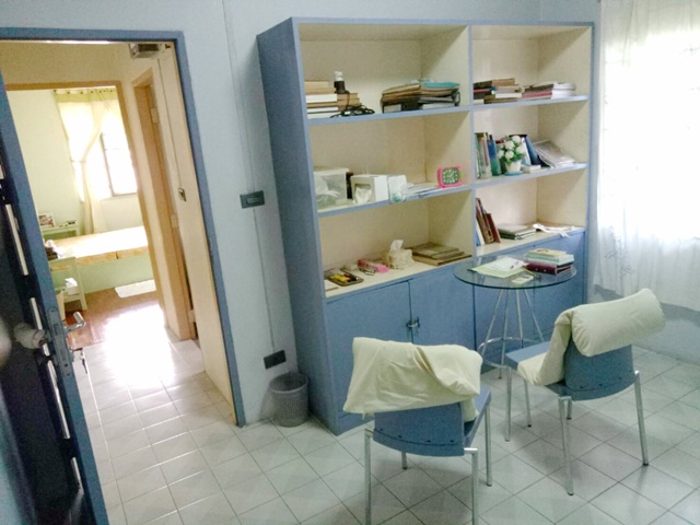 โรงพยาบาลจุฬารัตน์9 ให้เช่าบ้านเดี่ยว ใกล้สุวรรณภูมิ 60 ตรว. 240 ตรม.เฟอร์ครบ! 2จอดรถ กิ่งแก้ว35-55 2นอน 1น้ำ 